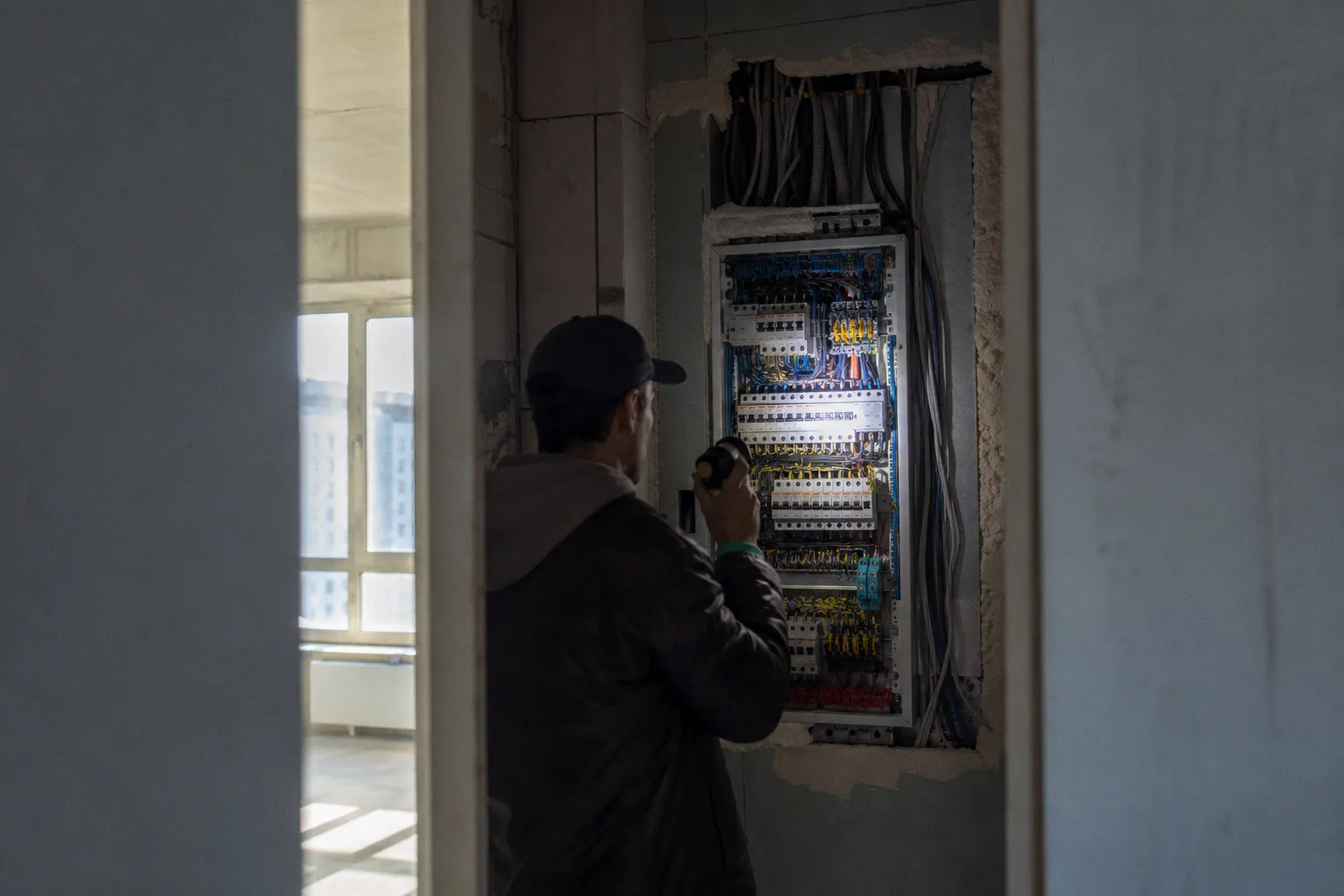 Приемка умного дома после ремонта: чек-лист проверки кабелей, оборудования и документов