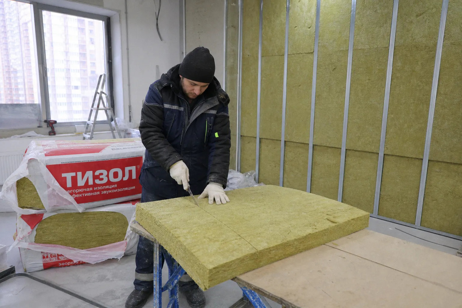 Новая линейка звукоизоляционных плит ТИЗОЛ-Акустик: обзор характеристик и сфер применения
