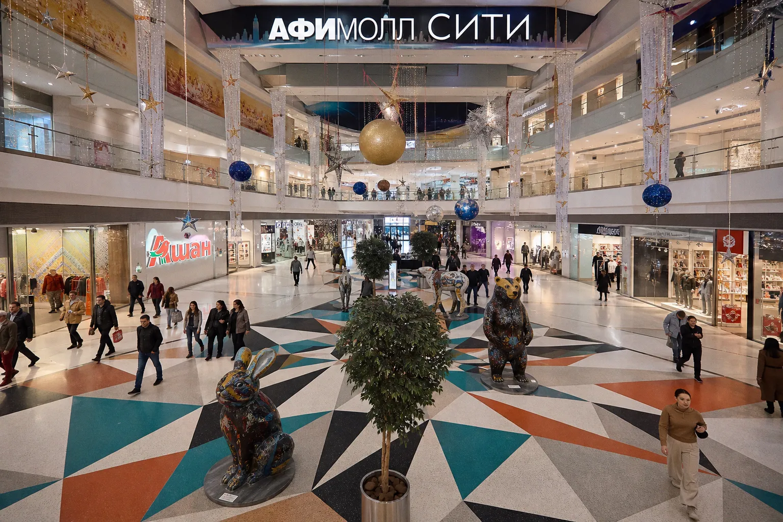 Почему московские торговые центры пустеют: кризис архитектурных концепций